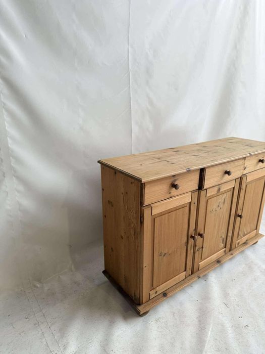 Komoda z litego drewna