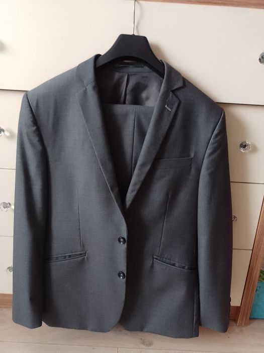 Garnitur męski szary