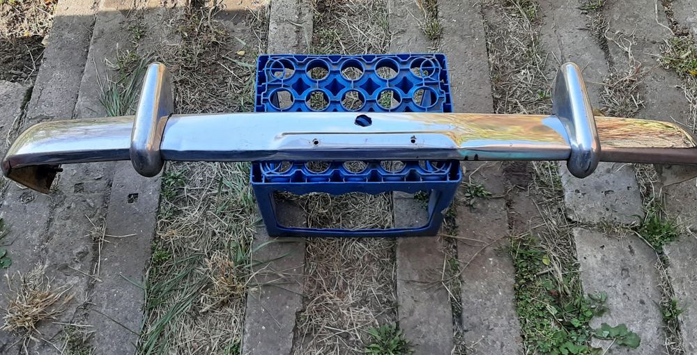 Бампер на м-401, 407. Эмблемы на м-401, 407.