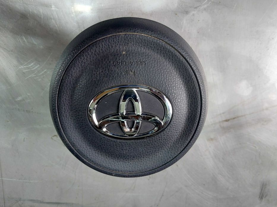 Poduszka powietrzna kierowcy toyota  yaris 4  45130--k0040