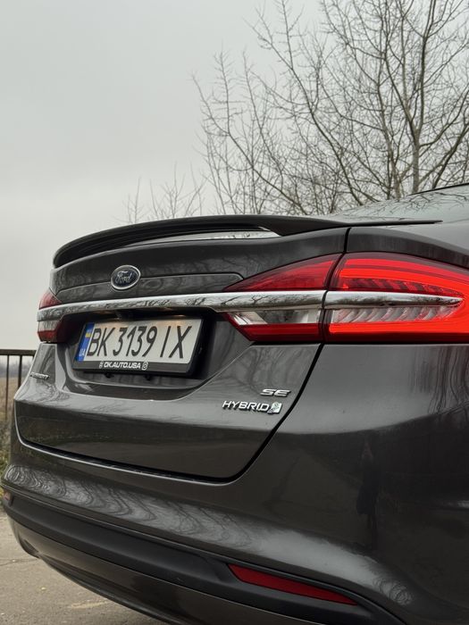 Ford Fusion 2017 рік 2.0 гібрид