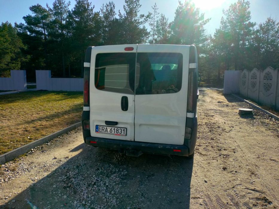Opel Vivaro Trafic 1.9 long 6biegów