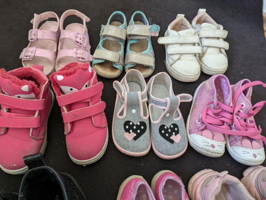 Buciki dla dziewczynki 22-23 adidasy sandały zimowe trampki
