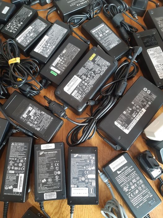 Блок зарядне 58.8V/25.2V/24V/20V/19V/12V... живлення адаптер питания