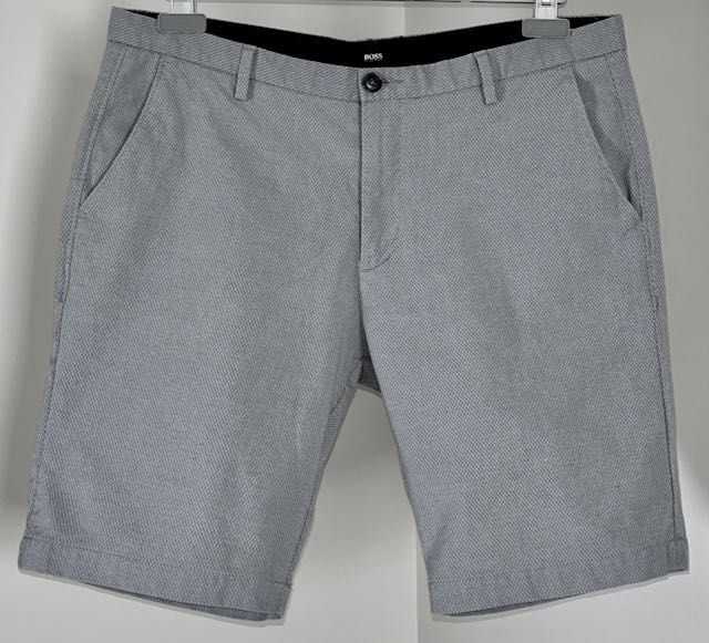 Krótkie spodenki casualowe marki Hugo Boss
