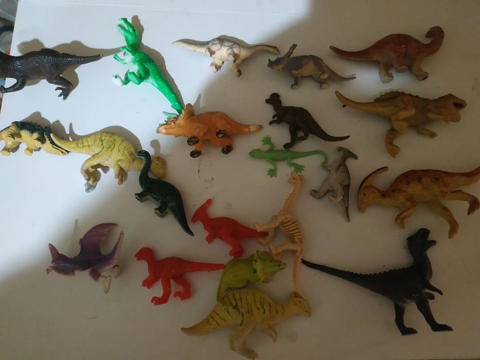 Динозаврики маленькі