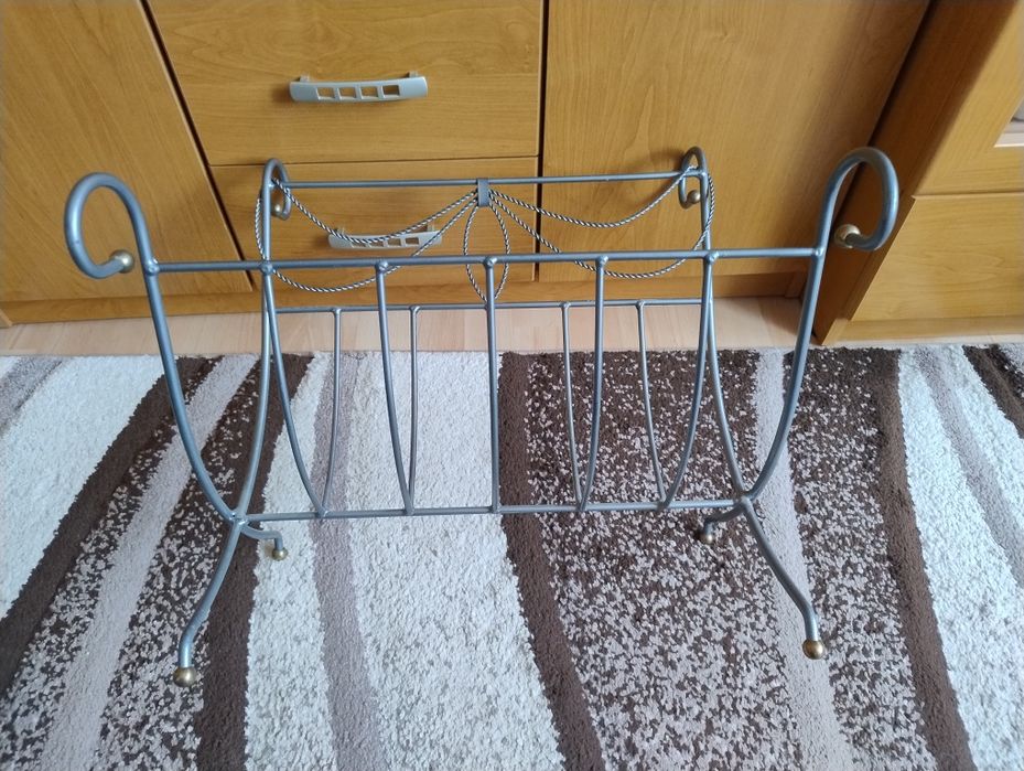 Gazetownik metalowy gazetownik ozdobny