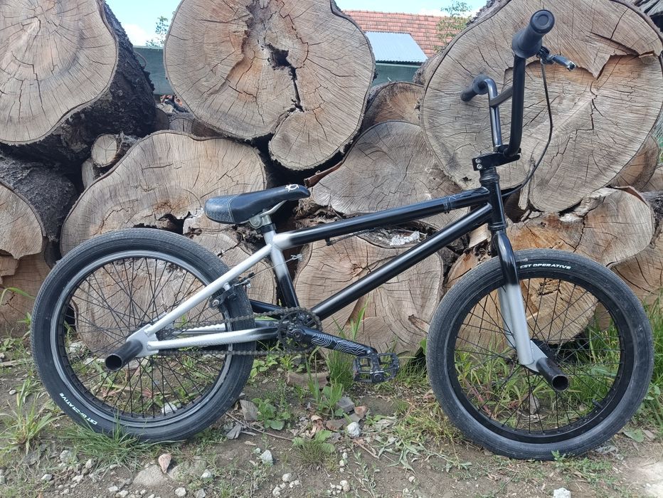 Rower BMX na sprzedaż.