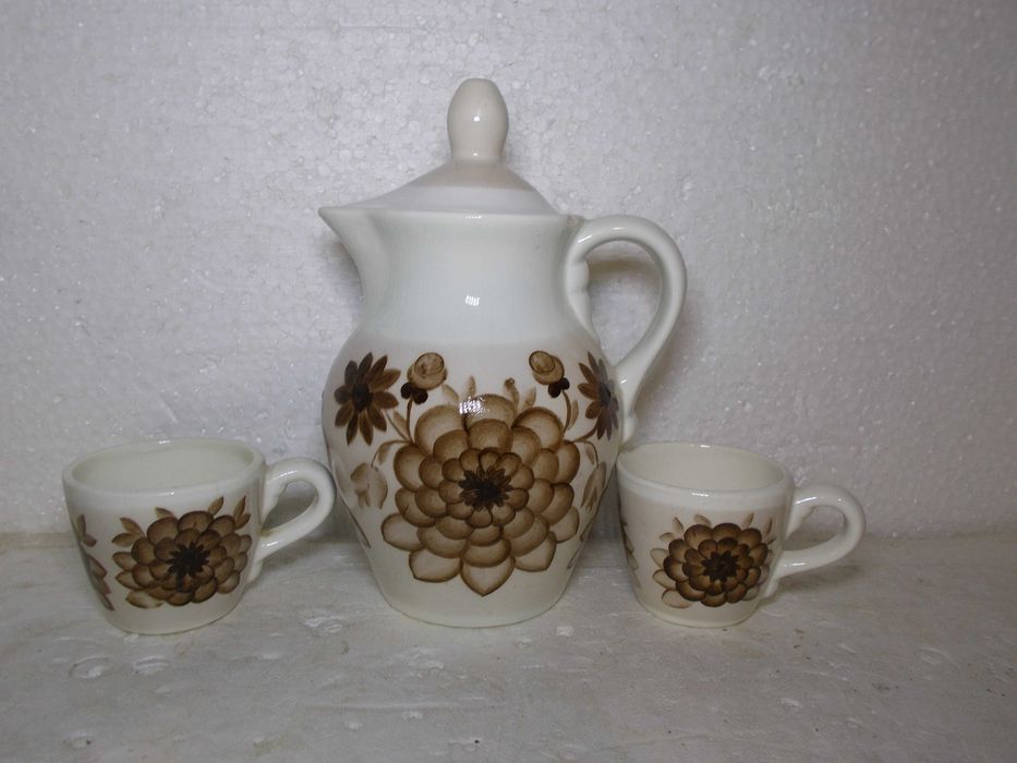 Кувшин и 2-е чашки