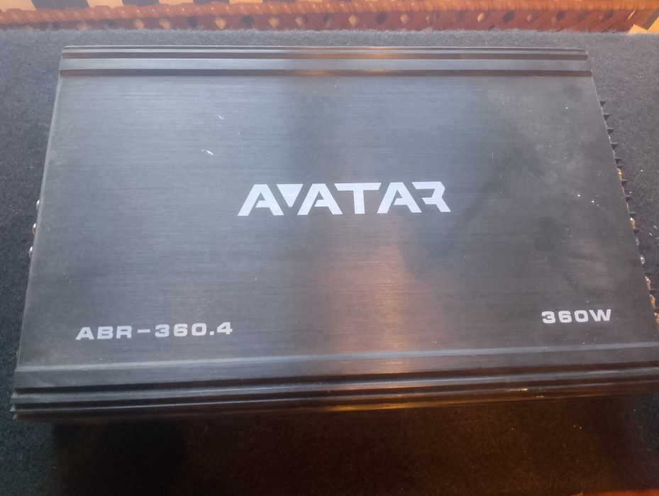 Автомобільний сабвуфер від компанії STREET  yello W210 та усилок