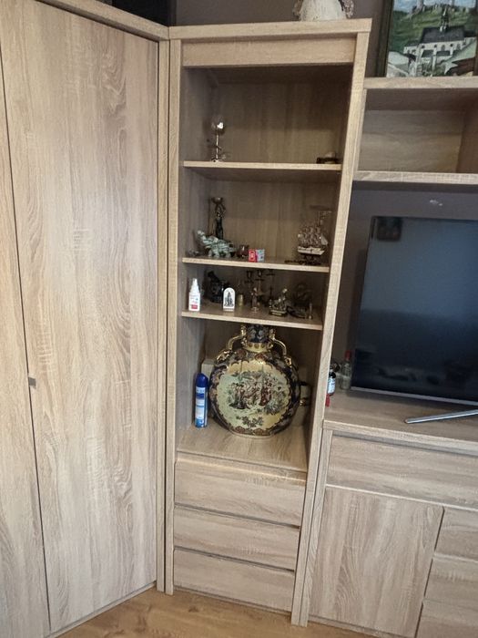 Meble do pokoju wraz z wersalką