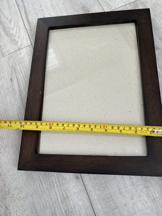 Duża drewniana ramka na zdjęcie