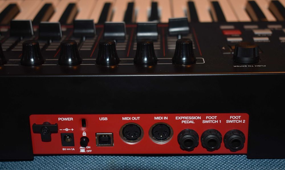 Akai Professional MPK261