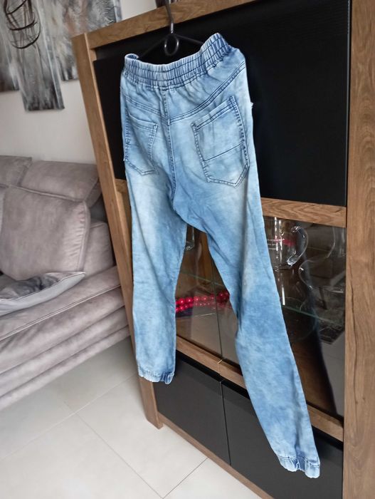 Jeansy granatowe joggery niebieskie rozmiar M stan bdb