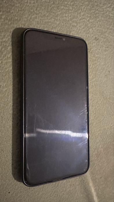 Продам Iphone xs max