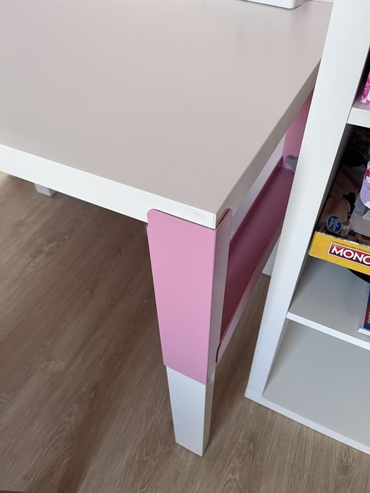 Mesa quarto de criança