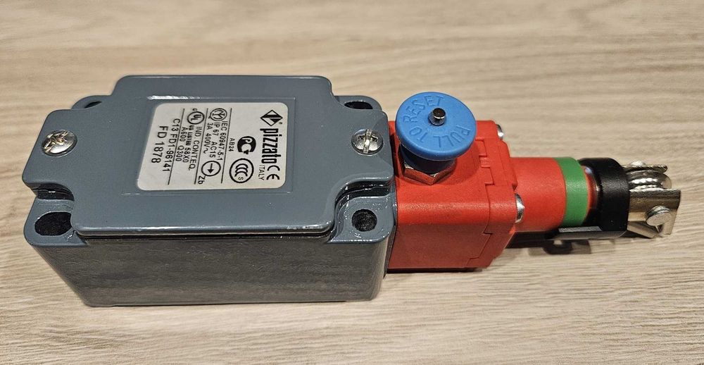 Wyłącznik bezpieczeństwa FD1878 linkowy Pizzato