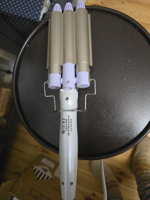 Плойка для волосся потрійний локон Kemei