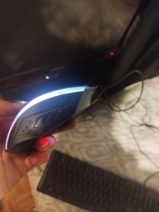 Teclado e rato com luzes led, RGB