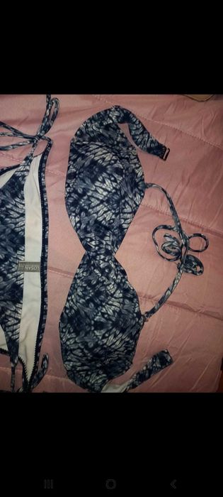 Bikini em tons de azul escuro, azul claro e branco - L - Losan