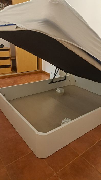 Cama sommier com colchão