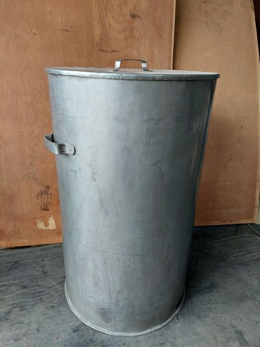 Ємність з неіржавіючої сталі