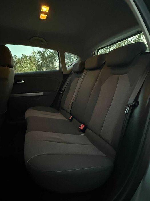 Seat Leon 1.6TDI 105cv 184.000km 2010/06