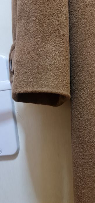 Płaszcz z wełny wielbłądziej