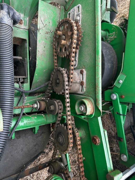 Продам сівалку просапну John Deere 1780