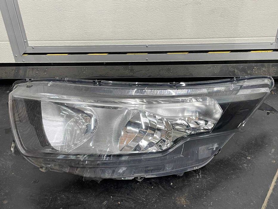 Фари Iveco Daily 2018 рік