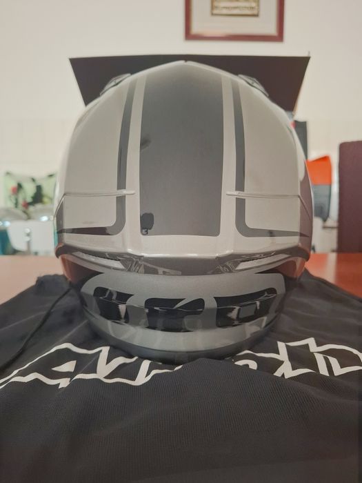 Capacete Airoh tamanho M