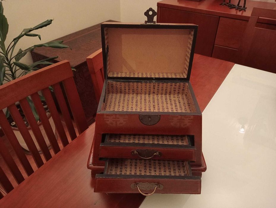 Caixa guarda joias estilo chinês