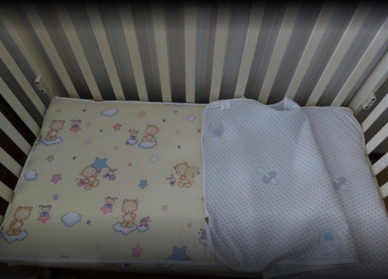 Продам матрац дитячий з наматрасником