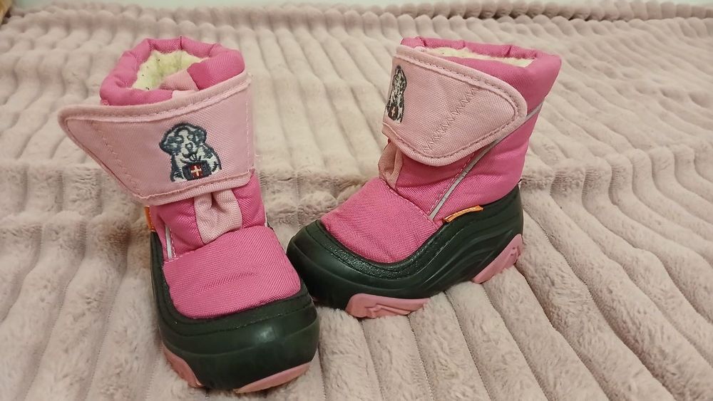 Зимові чоботи для дівчинки