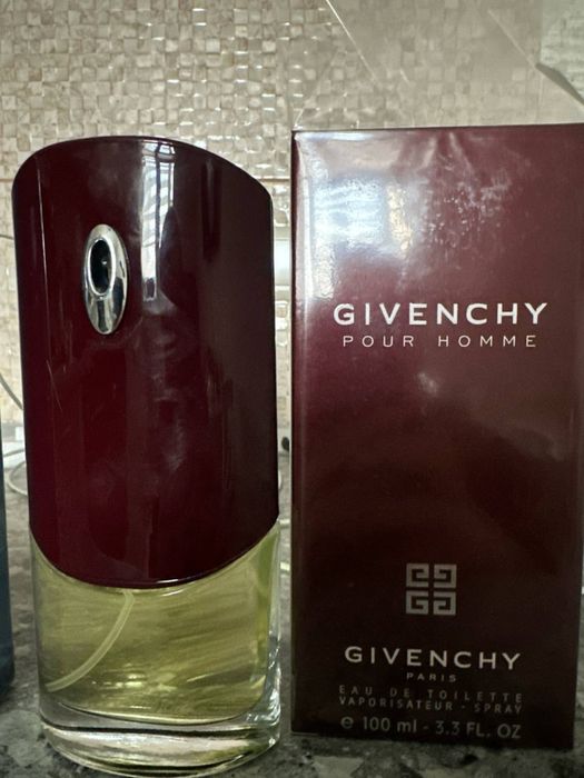 Туалетна вода Gvenchy Blue Label та