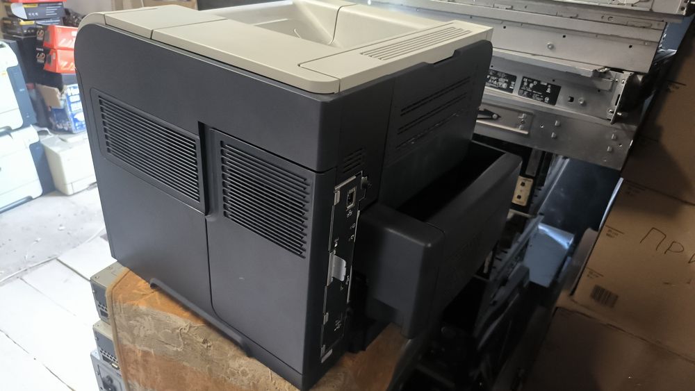 Принтер HP LaserJet 600 M601 M602