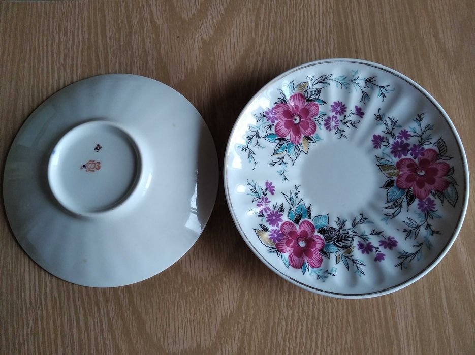 4 блюдца Ленинградского ФЗ.