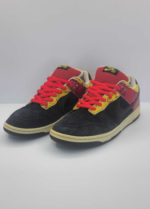 Nike SB Dunk Low Coral Snake