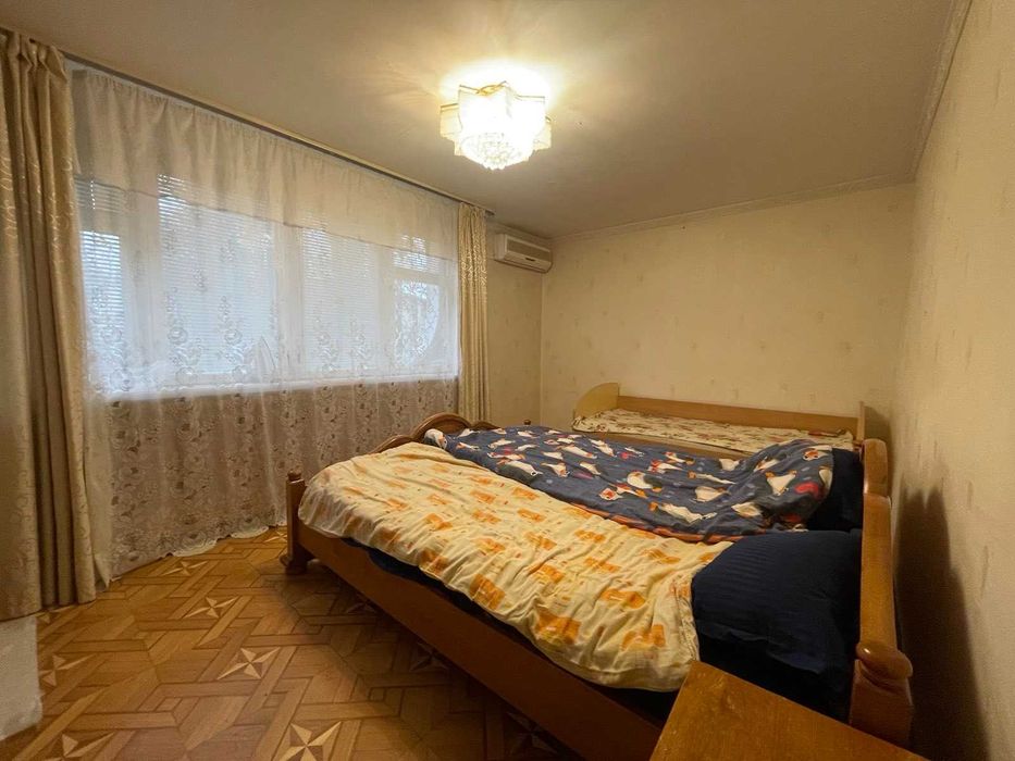 Продаётся просторная квартира   на  Черёмушках