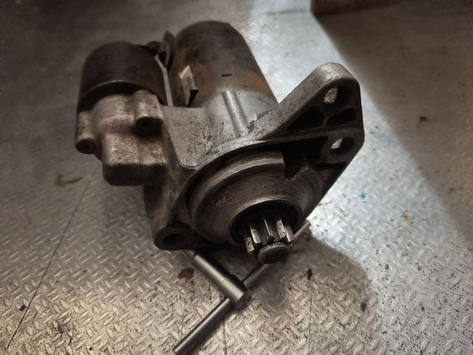 Стартер стартір Фольксваген пасат б 3 4 гольф 2 3 4 джета 2