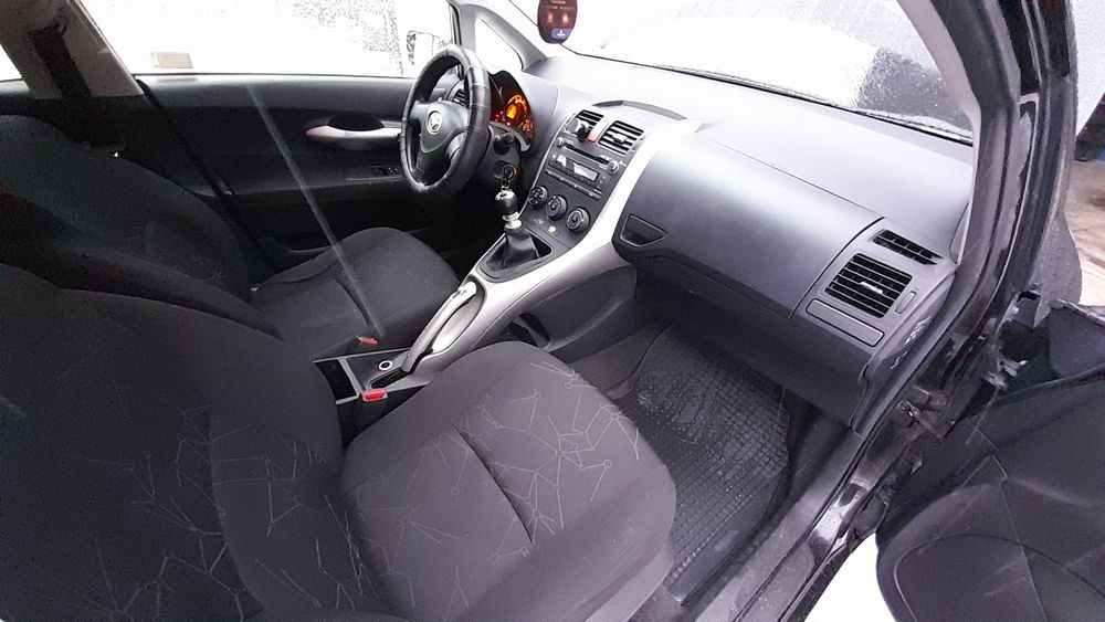 Toyota auris benzyna+gaz