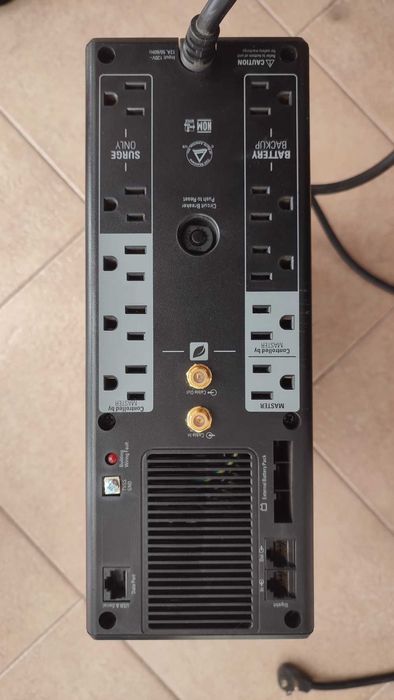 Лінійно-інтерактивне ДБЖ APC Back-UPS Pro 1500VA CIS (BR1500G-RS)