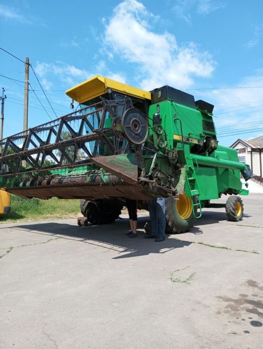 Комбайн джондір 1085