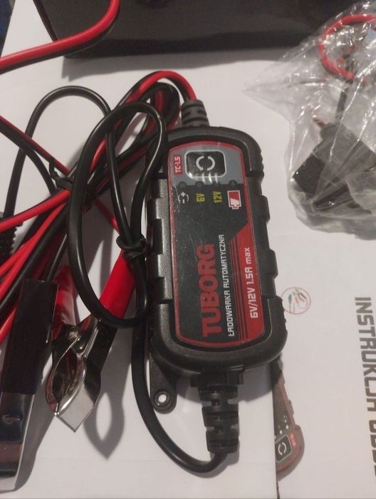 Automatyczna ładowarka do akumulatorów
kwasowych żelowych otowiowych