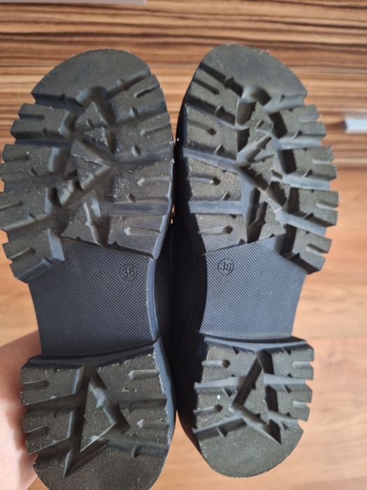 Półbuty loafersy skórzane Lasocki super stan