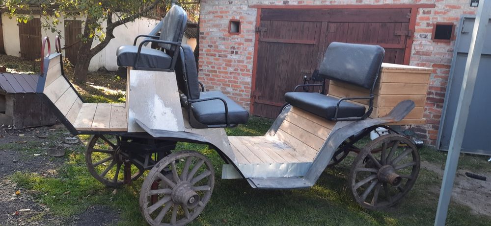 Карета           .