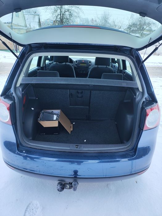 Автомобіль Wolkwagen Golf Plus 2005 рік