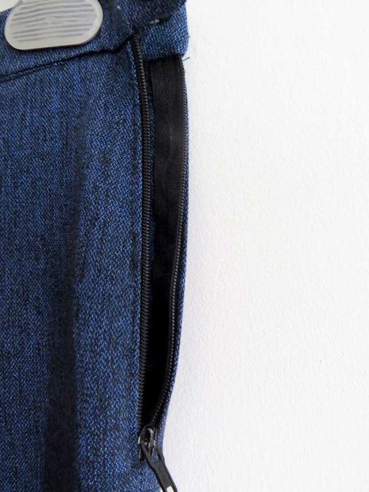 Calças azuis- mulher