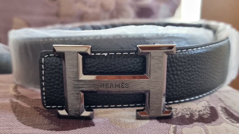 Cinto em pele sintética