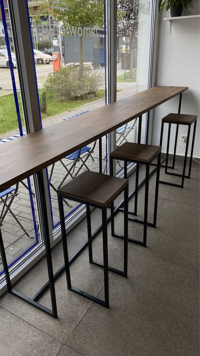 Hoker, krzesło barowe